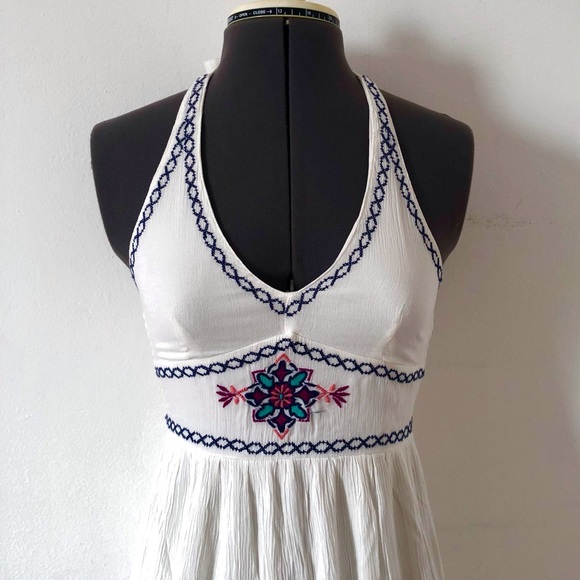 Hollister Dresses Hollister White Embroidered Halter Dress Sz Xs